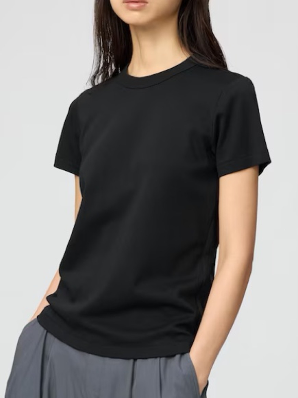 Uniqlo Crewneck Tee